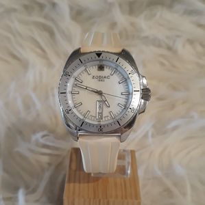 Zodiac speed dragon watch